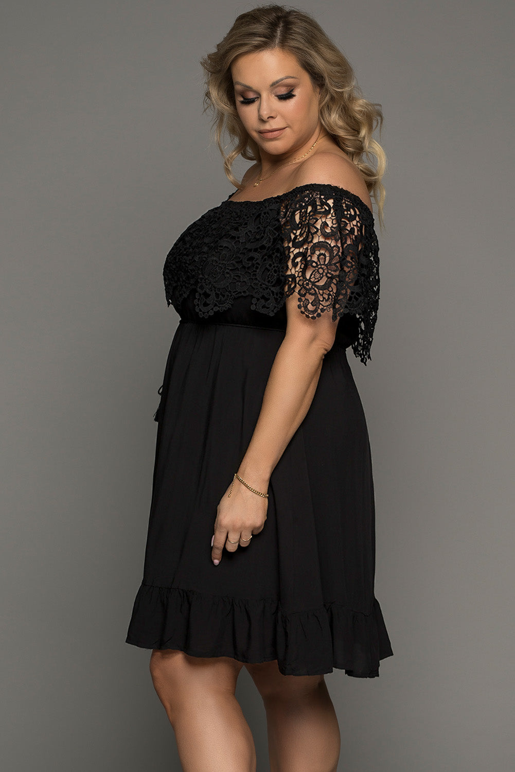 Plus Size Tassel Lace Off-Shoulder Dress